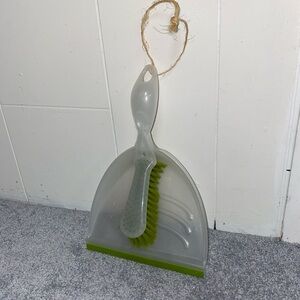 Compact Dustpan and Brush Set - Gray & Lime Green